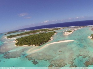 Catamaran in Fakarava - Tuamotu