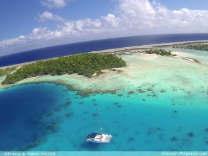 Catamaran in Fakarava - Tuamotu