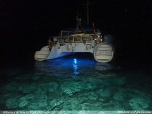 Catamaran in Fakarava - Tuamotu